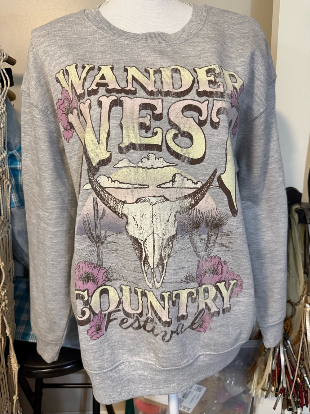 Wound Up Gray 'Wander West Country' Graphic Sweatshirt with Pastel Accents